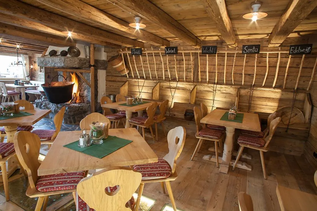 Groebl-Alm Hotel Mittenwald